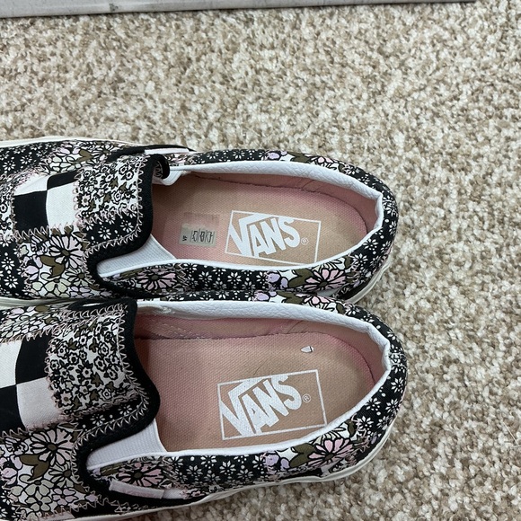 Vans Slip-On Sneakers in Black and White Floral Checkerboard - Picture 2 of 9